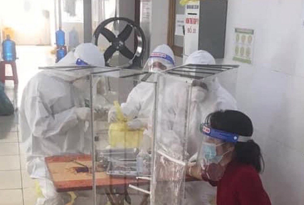 Những chiến binh áo trắng tại Bệnh viện dã chiến số 1 (Hải Dương)